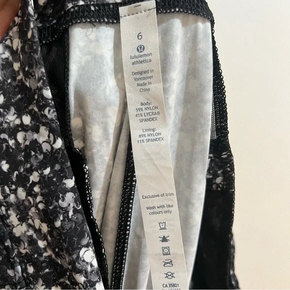 Lululemon- Jet Crop Shimmy Shimmer Sequin Graphic Luxetreme Pants- 6